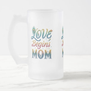 Taza De Cristal Esmerilado El amor empieza con mamá" Mug de vidrio helado - 1