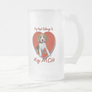 Taza De Cristal Esmerilado El corazón del beagle pertenece a la MAMÁ