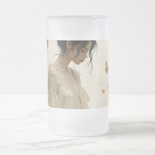 Taza De Cristal Esmerilado Elegancia suave en una danza de mariposa (Centro)