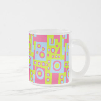 Taza De Cristal Esmerilado Estilo constructivista rojo, azul y amarillo/verde