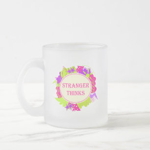 Taza De Cristal Esmerilado Extraño piensa cita al estilo de programa de tv de