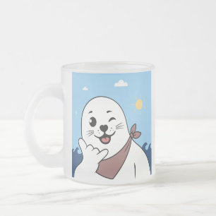 Taza De Cristal Esmerilado Foca guiñando con bandana haciendo el signo Shaka