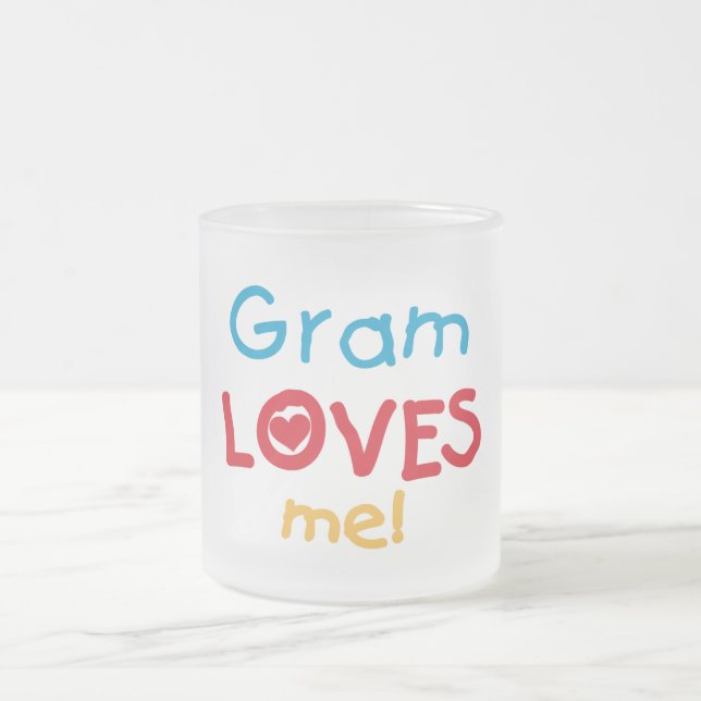 Taza De Cristal Esmerilado Gram me ama camisetas y regalos (Centro)
