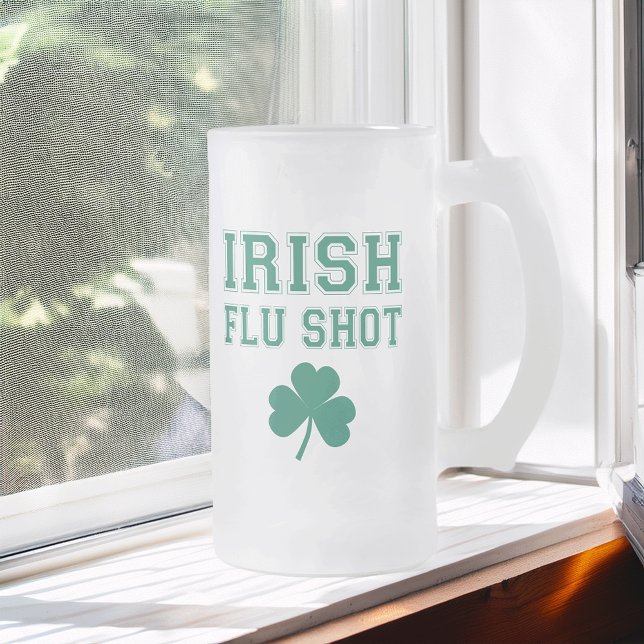 Taza De Cristal Esmerilado Gripe irlandesa al calor del Día de San Patricio (Subido por el creador)