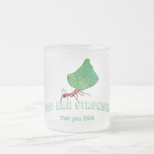 Taza De Cristal Esmerilado Hormiga llevando una hoja grande (Centro)
