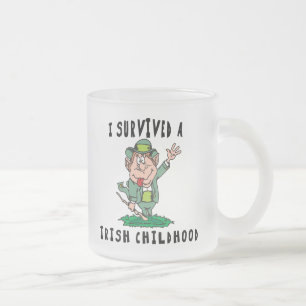 Taza De Cristal Esmerilado Irlandés divertido - sobreviví una niñez irland