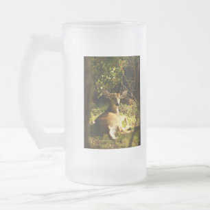 Taza De Cristal Esmerilado Joven Buck In The Meadow