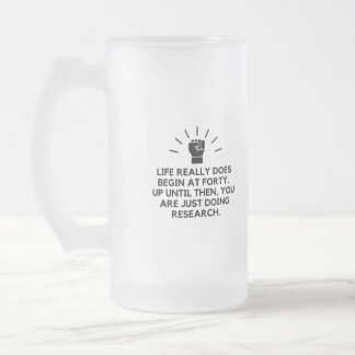 Taza De Cristal Esmerilado La vida empieza a los cuarenta