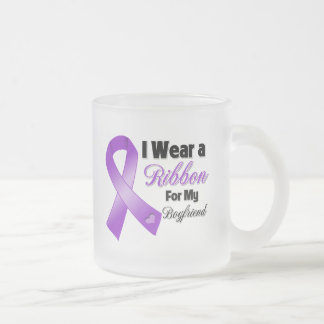 Taza De Cristal Esmerilado Llevo la púrpura para mi Boyfriend.png