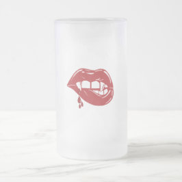 Taza De Cristal Esmerilado Los labios rojos de vampiro gotean sangre