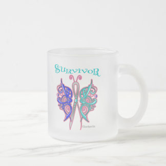 Taza De Cristal Esmerilado Mariposa céltica del superviviente - cáncer de