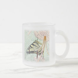Taza De Cristal Esmerilado Mariposa de cola tortuosa tigre en la lirio de Gor