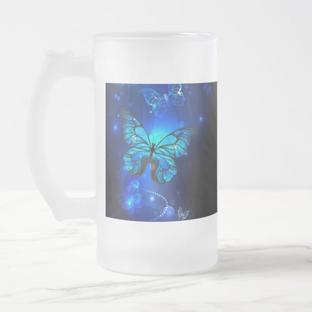 Taza De Cristal Esmerilado Mariposa morfo en el fondo oscuro (Izquierda)