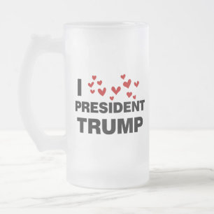 Taza De Cristal Esmerilado Me encantan los corazones del presidente Trump