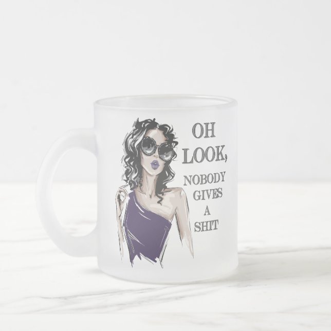 Taza De Cristal Esmerilado Mira, a nadie le importa (Izquierda)