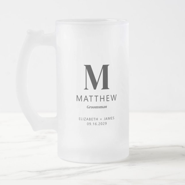 Taza De Cristal Esmerilado Monograma Groomsman Regalo moderno simple Minimali (Izquierda)