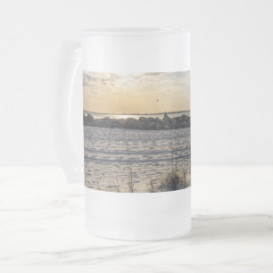 Taza De Cristal Esmerilado Mug de cerveza helada con puesta de sol en el male