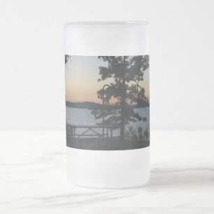 Taza De Cristal Esmerilado Mugre al sol de la roca de la mesa