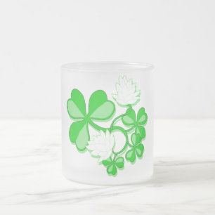 Taza De Cristal Esmerilado Mugre de Shamrock de Irlanda
