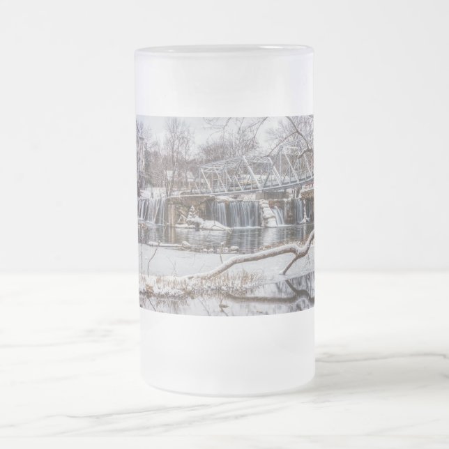 Taza De Cristal Esmerilado Nieve En La Represa De Finley, Cerveza De Vidrio E (Centro)