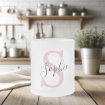 Taza De Cristal Esmerilado Nombre personalizado moderno Monograma rosa<br><div class="desc">Nombre personalizado moderno Monograma rosa</div>