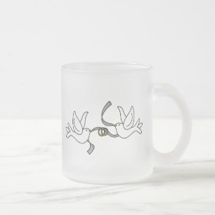 Taza De Cristal Esmerilado Palomas de la boda con los anillos