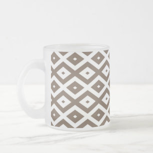 Taza De Cristal Esmerilado Patrón de diamante marrón y blanco taupe