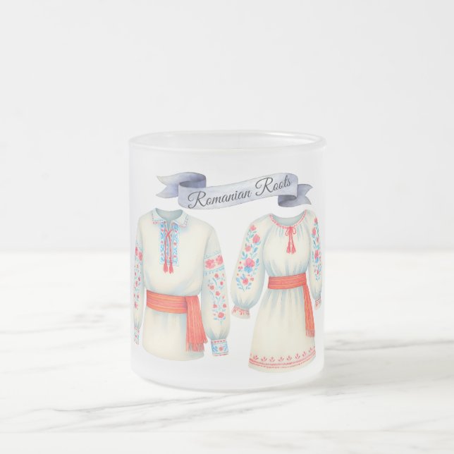 Taza De Cristal Esmerilado Raíces rumanas Vestimenta Tradicional (Centro)