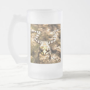 Taza De Cristal Esmerilado Rana Nadadora Inmersa En Un Painti De Agua De Río 