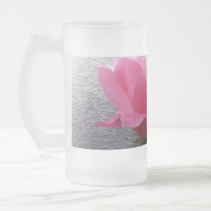 Taza De Cristal Esmerilado rosa sobre gris