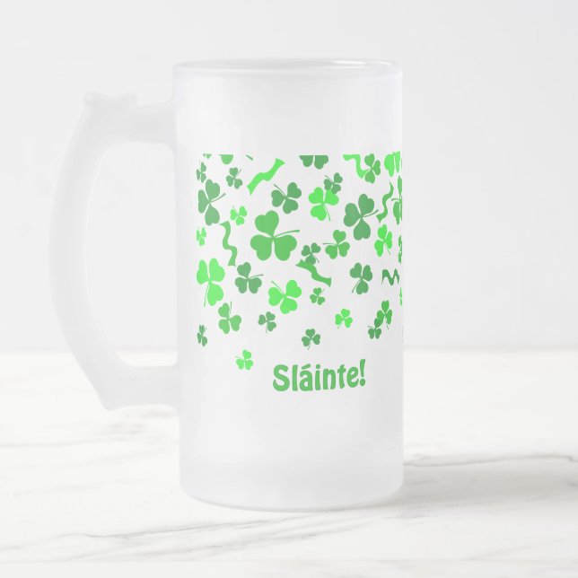 Taza De Cristal Esmerilado Sláinte Lucky Irish Shamrocks Design Personalized (Izquierda)