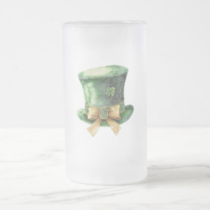 Taza De Cristal Esmerilado Sombrero del Día de San Patricio de trébol con bri