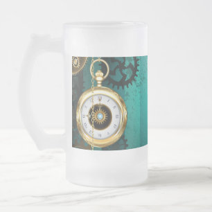 Taza De Cristal Esmerilado Steampunk Jewelry Watch sobre un fondo verde
