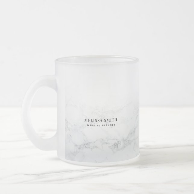 Taza De Cristal Esmerilado Texto de personalizable fino sobre mármol transpar (Izquierda)