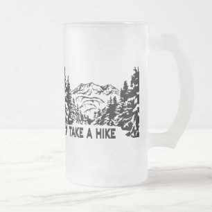 Taza De Cristal Esmerilado Toma una cita de Hike en el paisaje de montaña mon