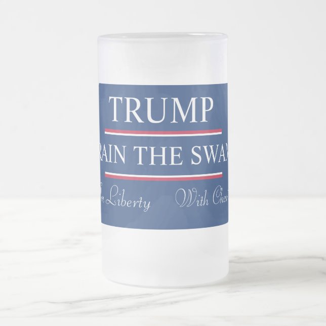 Taza De Cristal Esmerilado ¡Trump agarra el pantano! (Centro)