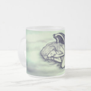 Taza De Cristal Esmerilado Un ángel dormido en las nubes del cielo