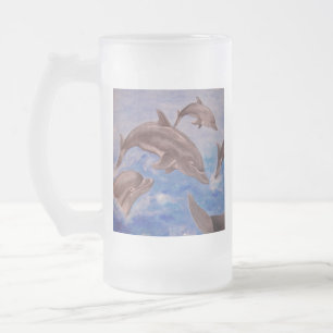 Taza De Cristal Esmerilado Un pote de delfines juguetones
