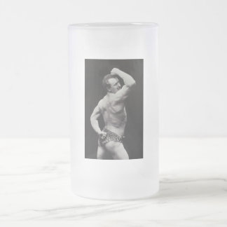 Taza De Cristal Esmerilado Una nueva postura de los hombres fuertes: la const