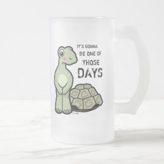 Taza De Cristal Esmerilado Uno de la tortuga linda de esos días