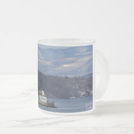 Taza De Cristal Esmerilado Vista invernal del faro de Esopus Meadows