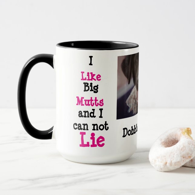 Taza de encargo Dobbie del campanero del negro (Con donut)