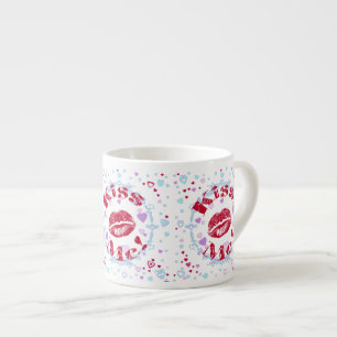 Taza De Espresso ¡Bésame! Labios Rojos Con Corazón
