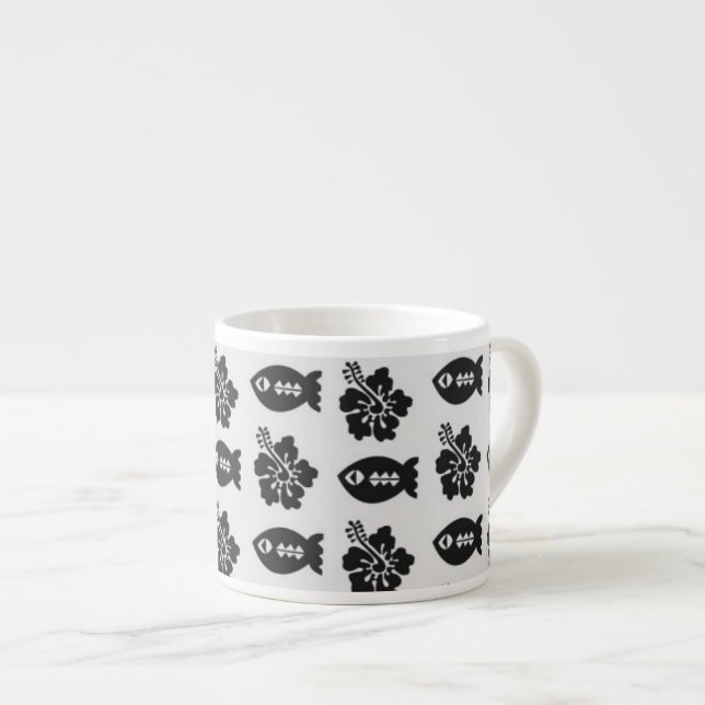 Taza De Espresso Black and White Tiki Fish and Flower Pattern (Derecha)