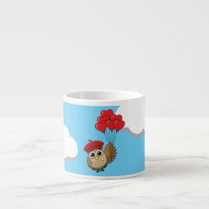 Taza De Espresso Búho lindo volando con globos cardíacos