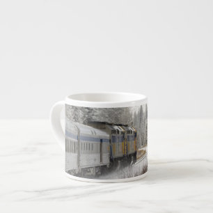 Taza De Espresso Canadá, Alberta. Tren de nieve de VIA Rail entre