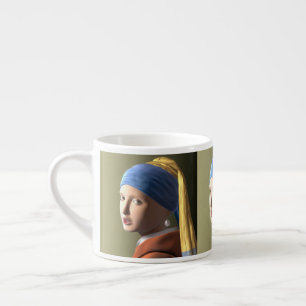 Taza De Espresso Chica con arete de perlas