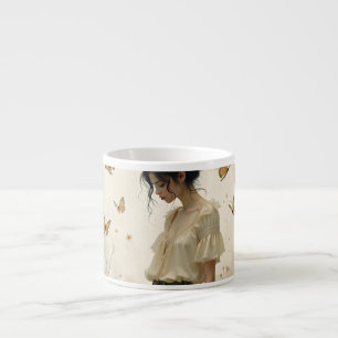 Taza De Espresso Chica Etérea con Mariposas en la Naturaleza