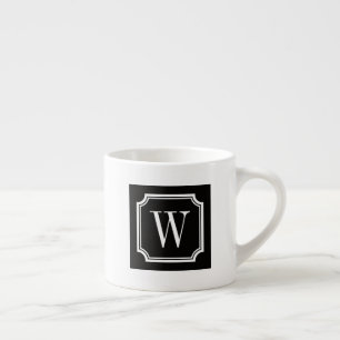 Taza de espresso con borde elegante y monograma pe