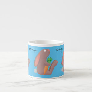 Taza De Espresso Conejo lindo con personalizado de zanahoria sentad